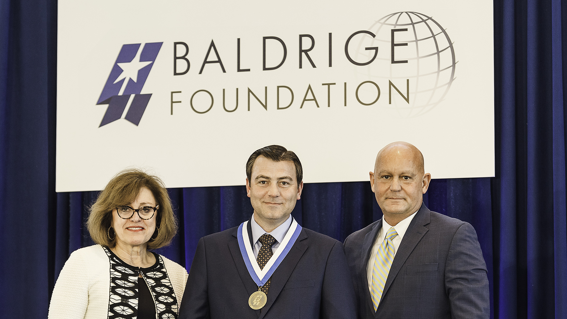 James Barlow, Consejero Delegado de BZI, recibe el Premio de la Fundación Baldrige a la Excelencia en el Liderazgo